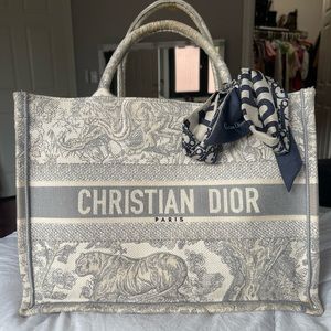 CHRISTIAN DIOR - Canvas Embroidered Medium Book Tote